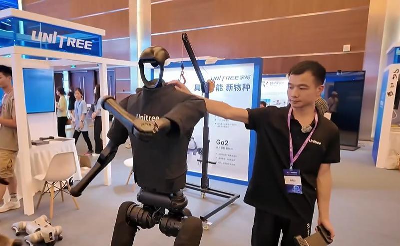 「央广时评」促进数字技术与制造业深度融合 让中国“智”造释放更多活力